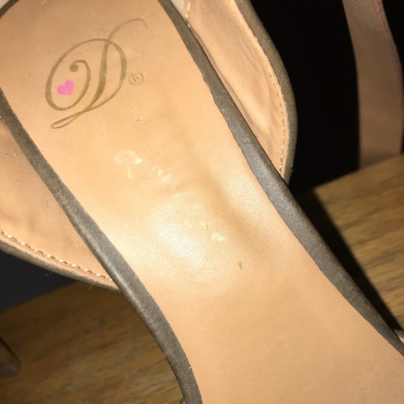 Olive green high heels - Picture 8 of 8